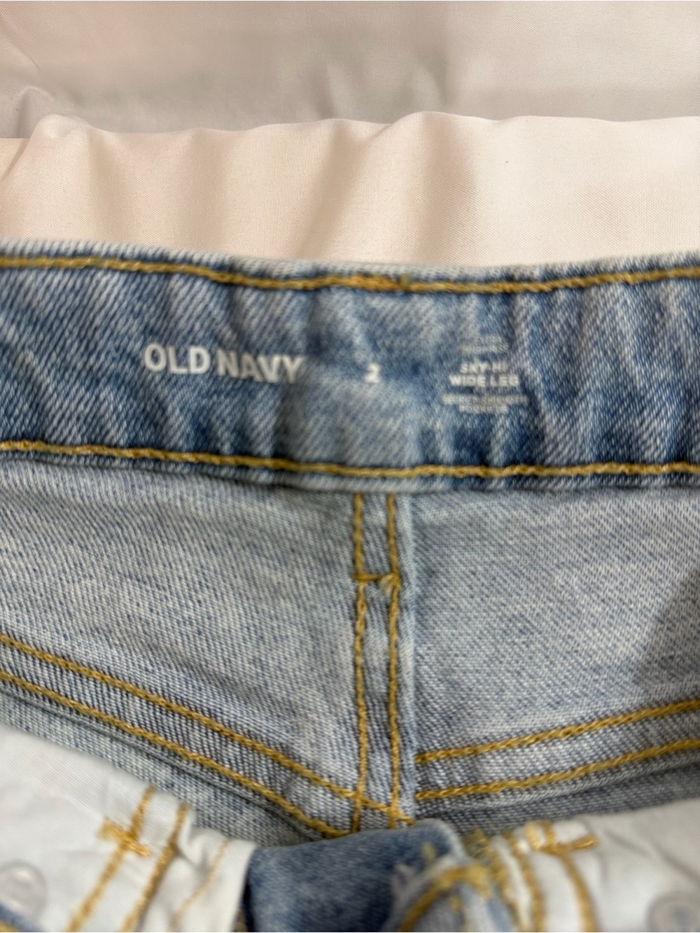 Old Navy Light Wash High-Rise Women's Jeans